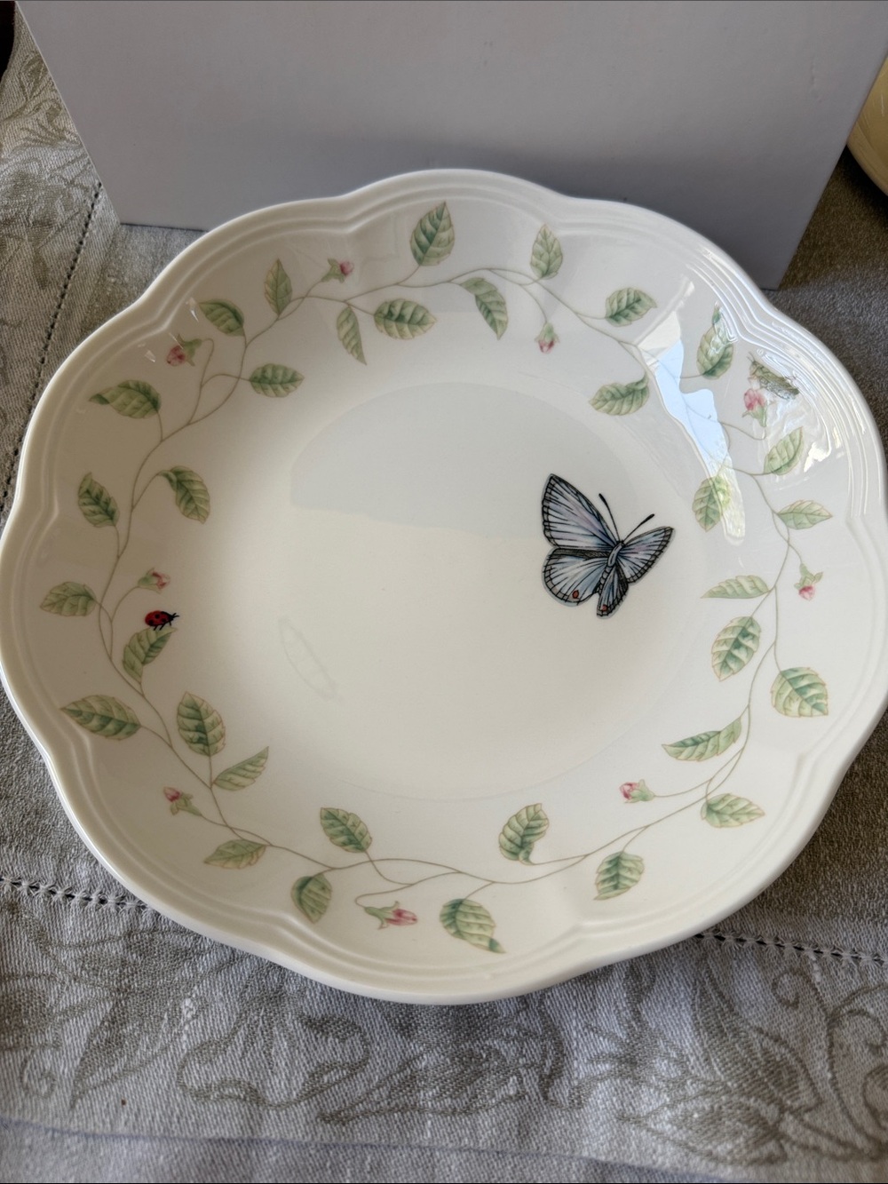 Lenox Butterfly Meadow Porcelain scalloped Bowl Butterfly Lady bug Motif 8 5/8”